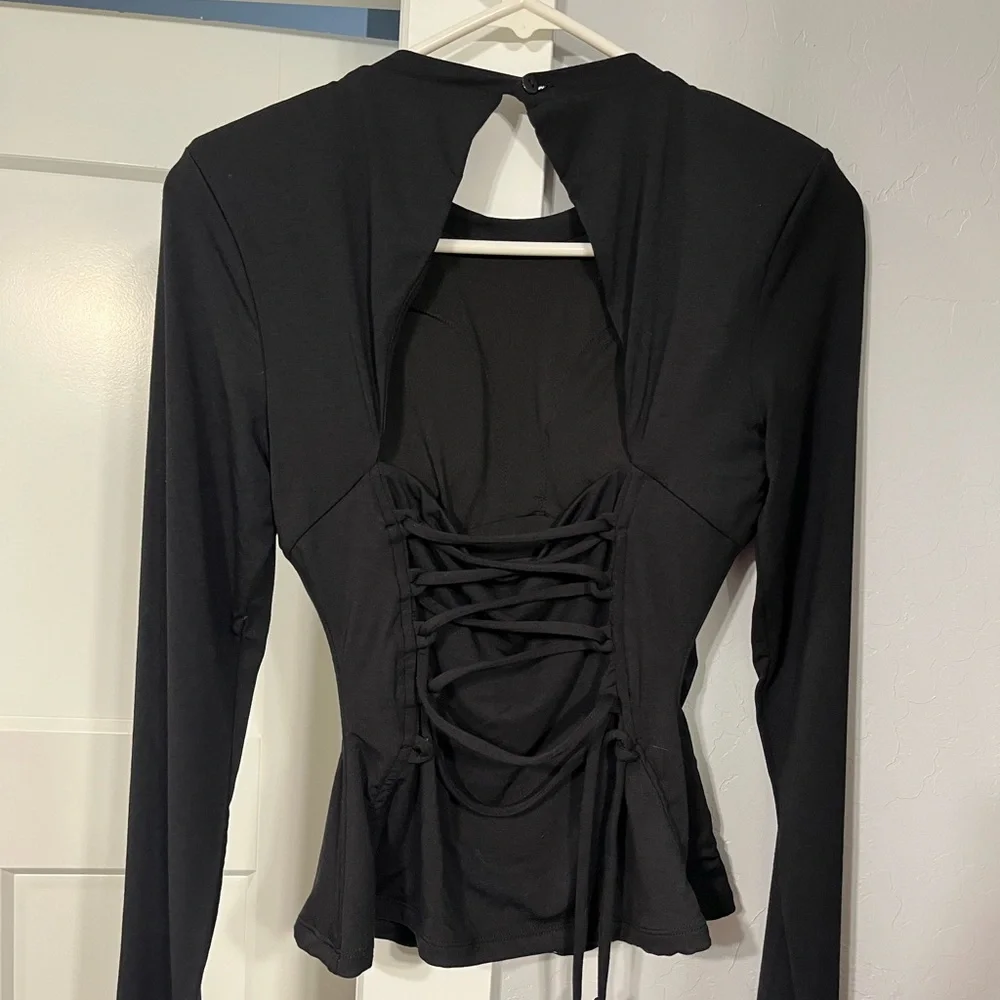 Black shapey crew neck top - Picture 4 of 4